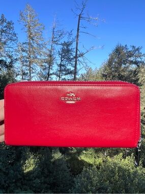 COACH Red Leather Zip-Around Wallet w Silver Hardware AUTHENTIC